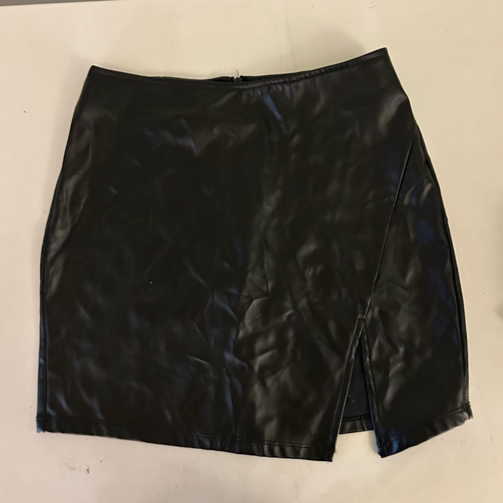 La Hearts Leather Black Skirt
